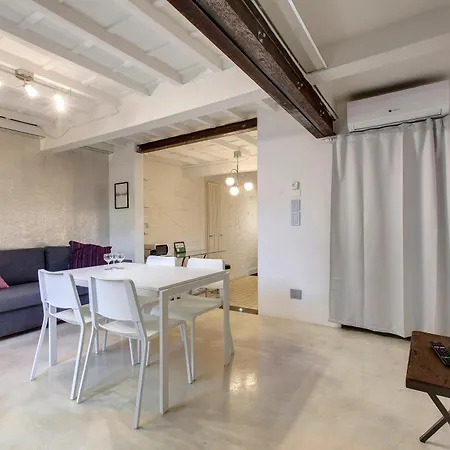 Apartment Victor By Mamo Florence